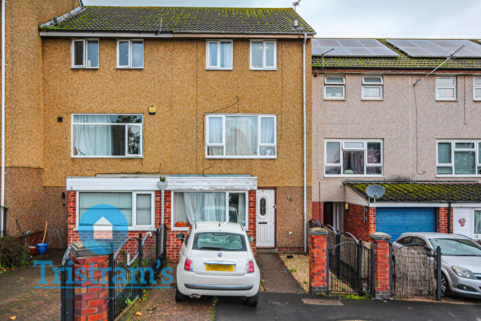 3 Bedroom Semi Detached House To Rent In Palmerston Gardens, City Centre, NG3