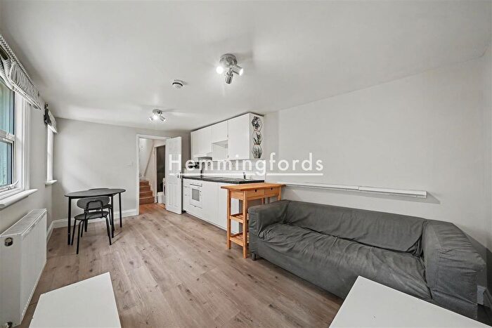 2 Bedroom Flat To Rent In Colworth Road, Leytonstone, E11