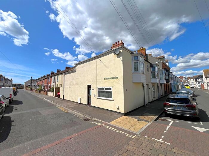 2 Bedroom End Terrace House For Sale In Hardwick Street, Weymouth, DT4