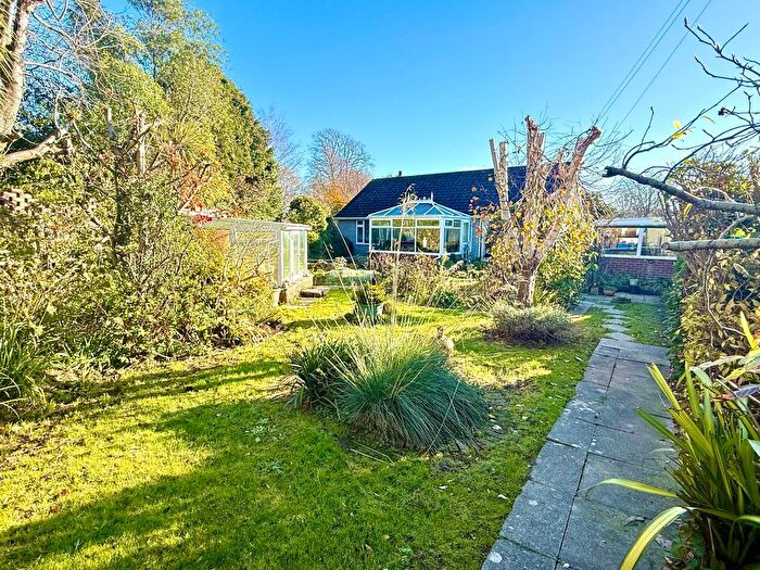 2 Bedroom Detached Bungalow For Sale In Babbacombe, Torquay, TQ1