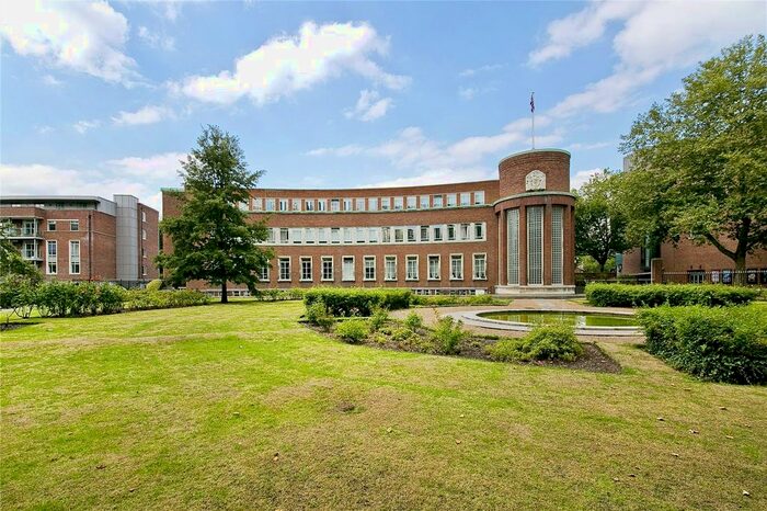 2 Bedroom Flat To Rent In The Laboratory Building, Rosebery Avenue, London, EC1R