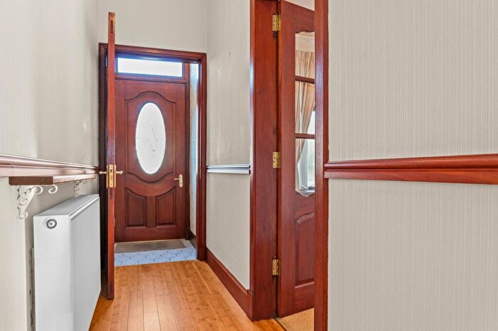 2 Bedroom Semi-Detached Villa For Sale In Princess Street, Bonnybridge, FK4