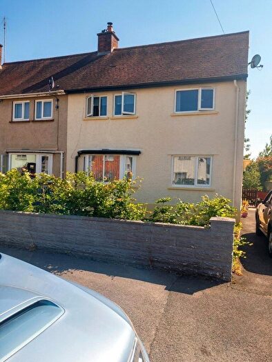 3 Bedroom Semi Detached House For Sale In Maesglas, Llandovery, Carmarthenshire, SA20