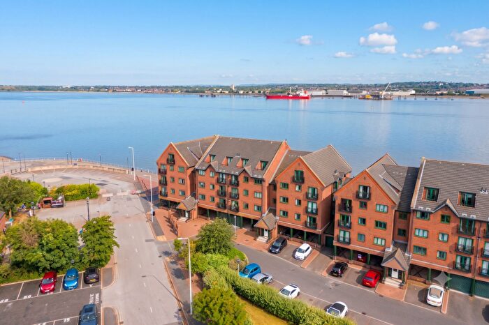 2 Bedroom Flat For Sale In South Ferry Quay, Liverpool, L3