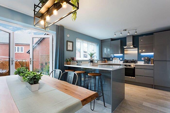 3 Bedroom Detached House For Sale In The Avenue, Overstone, Northampton, NN6