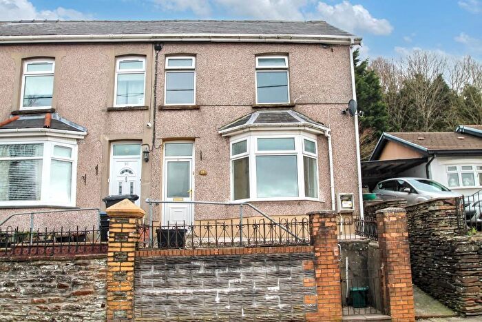 3 Bedroom End Of Terrace House For Sale In Brynithel, Abertillery, NP13