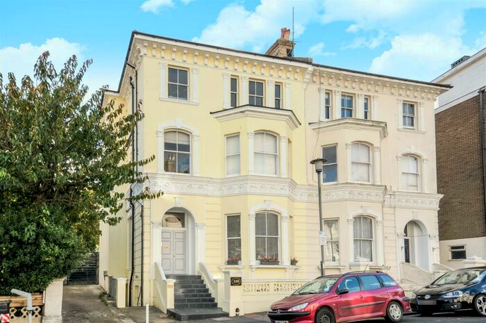 2 Bedroom Flat To Rent In Buckingham Road, Brighton, BN1