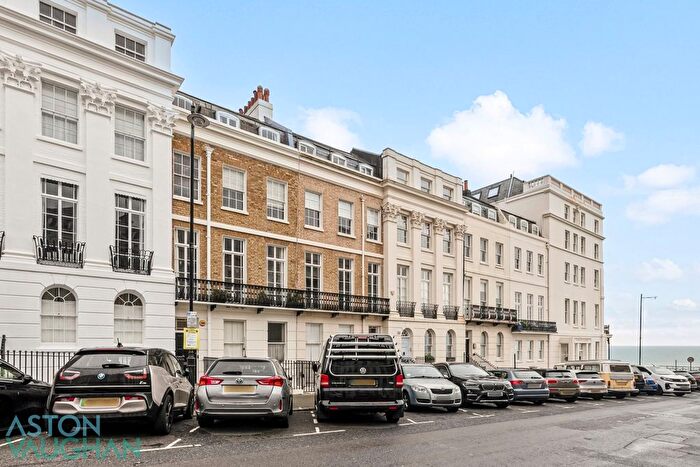 2 Bedroom Flat To Rent In Portland Place, Brighton, BN2