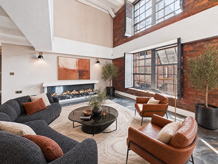 3 Bedroom Flat For Sale In Regent Road, City Centre, L3