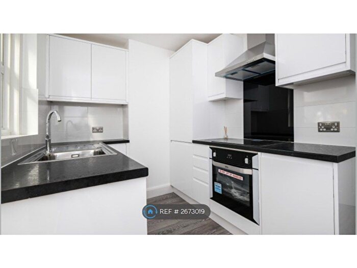 1 Bedroom Flat To Rent In Doggett Road, London, SE6