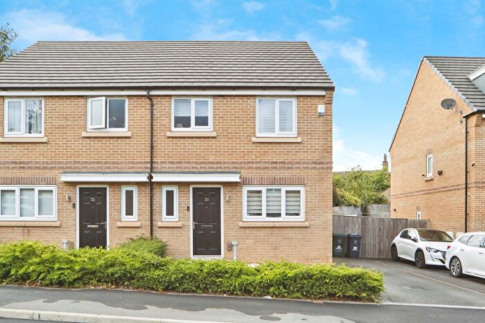 3 Bedroom Semi-Detached House For Sale In Carrier Lane, Bradford, BD2