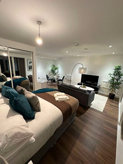 1 Bedroom Flat To Rent In Market Street, Bracknell, RG12