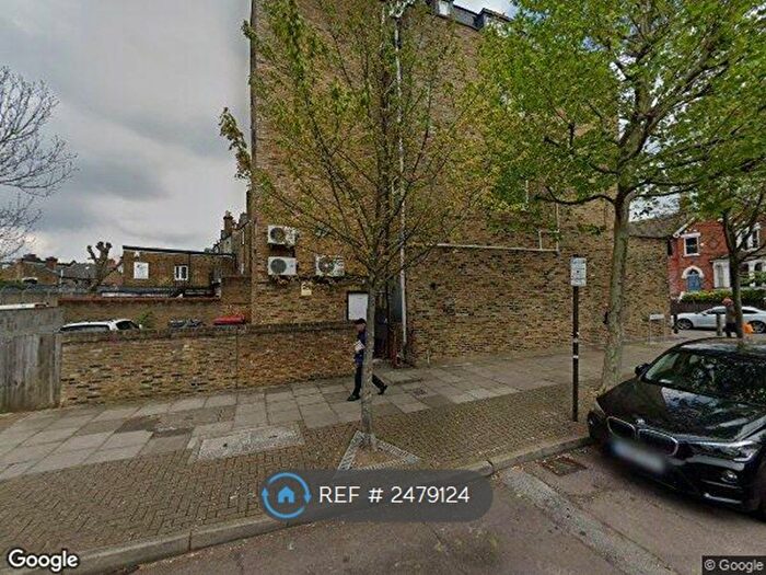 1 Bedroom Flat To Rent In Bedford Hill, London, SW12