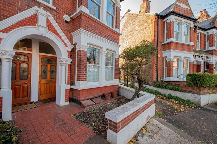 4 Bedroom Maisonette To Rent In Fielding Road, Chiswick, W4