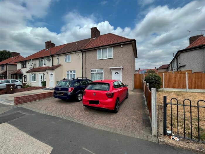 3 Bedroom End Of Terrace House To Rent In Homestead Road, Dagenham, RM8