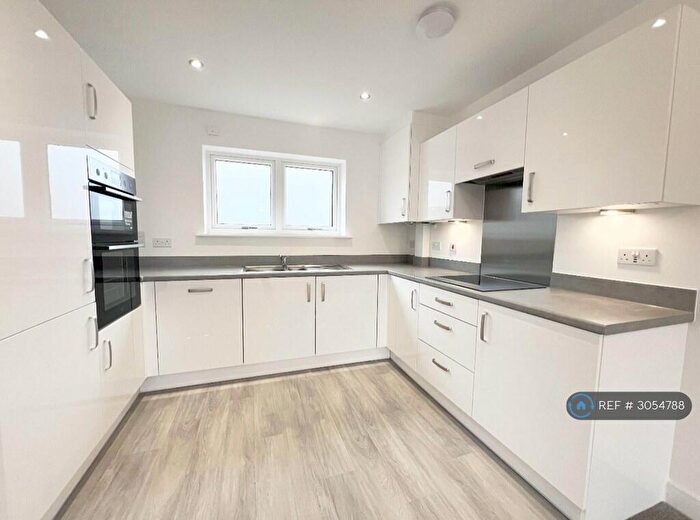 2 Bedroom Flat To Rent In Castle Hill Ebbsfleet Valley, Ebbsfleet Valley, Swanscombe, DA10