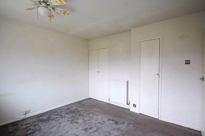 2 Bedroom Bungalow For Sale In Hawkinge, CT18