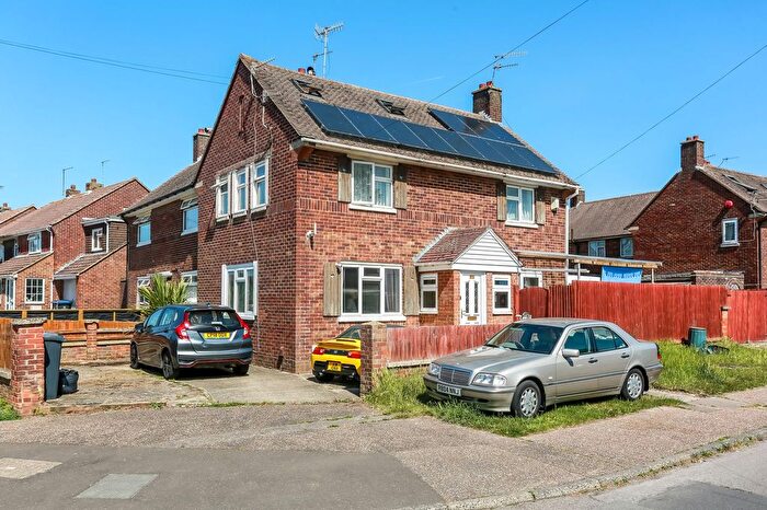 3 Bedroom Semi-Detached House To Rent In Williams Road, Shoreham-By-Sea, BN43