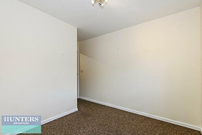 1 Bedroom Flat To Rent In Chartwell Drive, West Yorkshire, Bradford, BD6