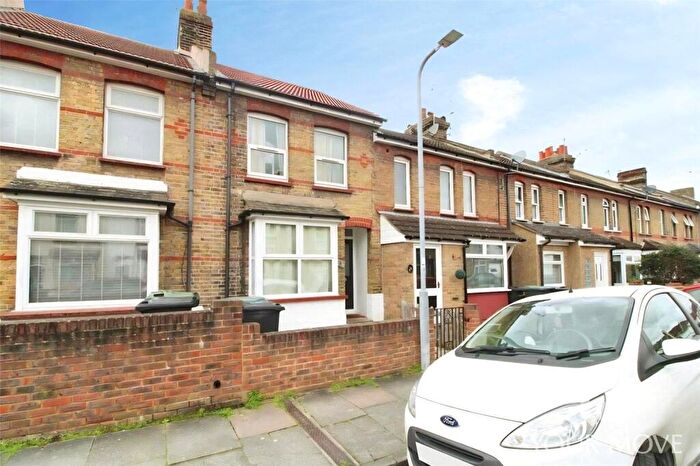 3 Bedroom Terraced House To Rent In Churchill Road, Gravesend, Kent, DA11