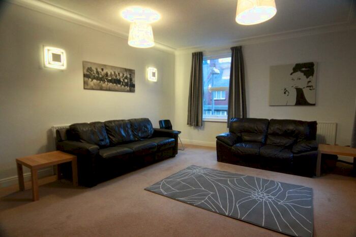 3 Bedroom Terraced House To Rent In Station Parade, Leeds, LS5