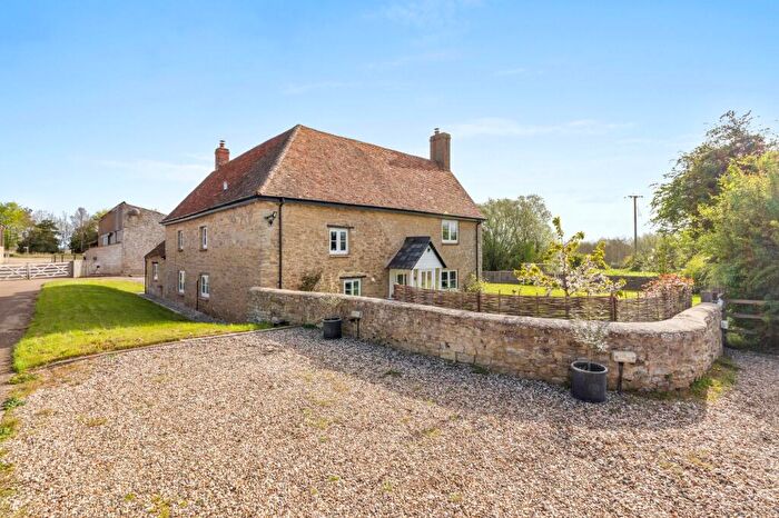 4 Bedroom Farm House To Rent In Peggs Farm Road, Great Haseley, OX44