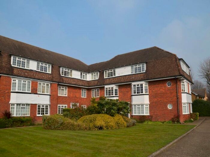 2 Bedroom Flat To Rent In Sandown Court, Grange Road, Sutton, Surrey, SM2