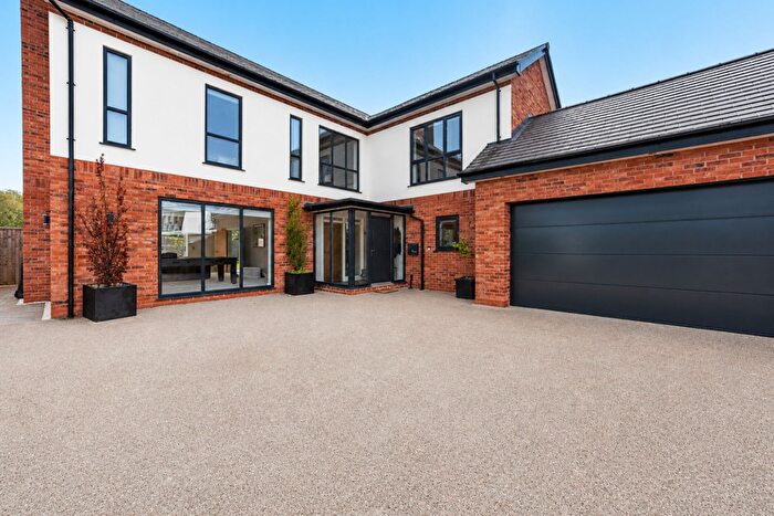 4 Bedroom Detached House For Sale In Greenfields, Aughton, L39