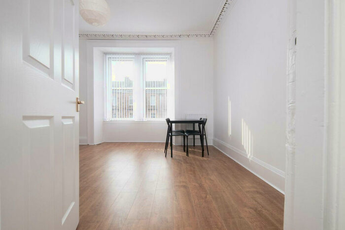 2 Bedroom Flat To Rent In Cardwell Road, Gourock, PA19