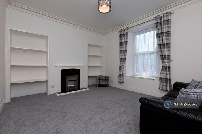 1 Bedroom Flat To Rent In Broomhill Road, Aberdeen, AB10