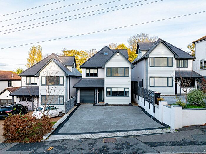 5 Bedroom Detached House For Sale In London Hill, Rayleigh, SS6