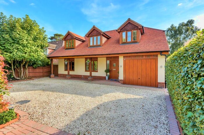 4 Bedroom Detached House To Rent In Western Road, Chandler's Ford, Hampshire, SO53