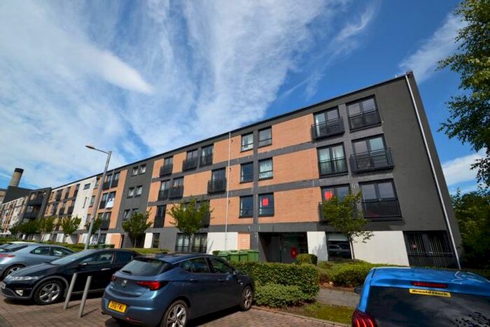 2 Bedroom Flat To Rent In Firpark Court, Dennistoun, Glasgow, G31