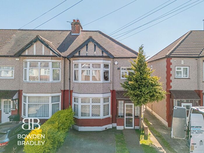 3 Bedroom Semi Detached House To Rent In Church Road, Newbury Park, IG2