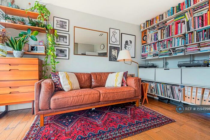 1 Bedroom Penthouse To Rent In Malpas Road, Brockley, SE4