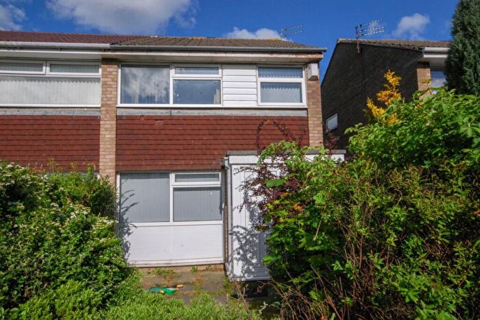 3 Bedroom Semi-Detached House For Sale In Colnbrook Close, NE3