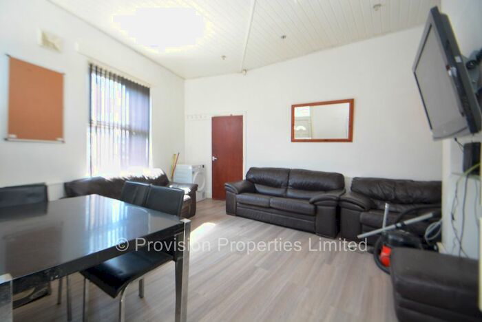 7 Bedroom End Of Terrace House To Rent In Norwood Road, Hyde Park, Leeds, LS6