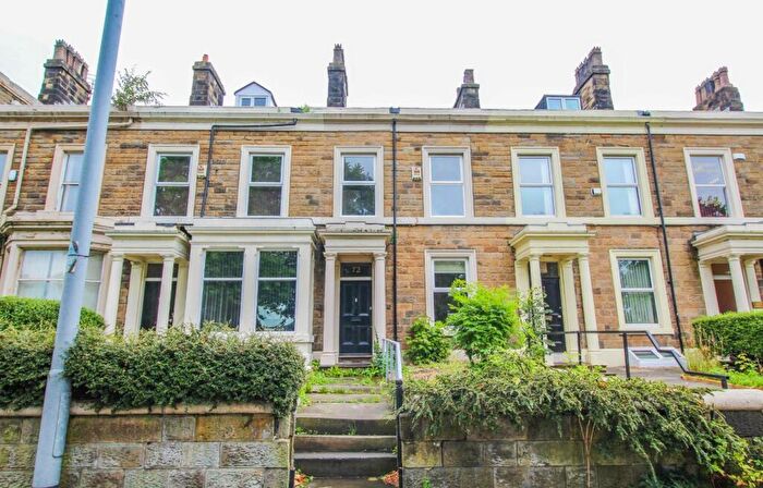 7 Bedroom Terraced House For Sale In Deepdale Road, Preston, PR1