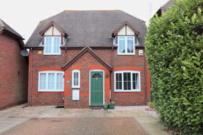 2 Bedroom House To Rent In Phoebes Orchard, Stoke Hammond, MK17