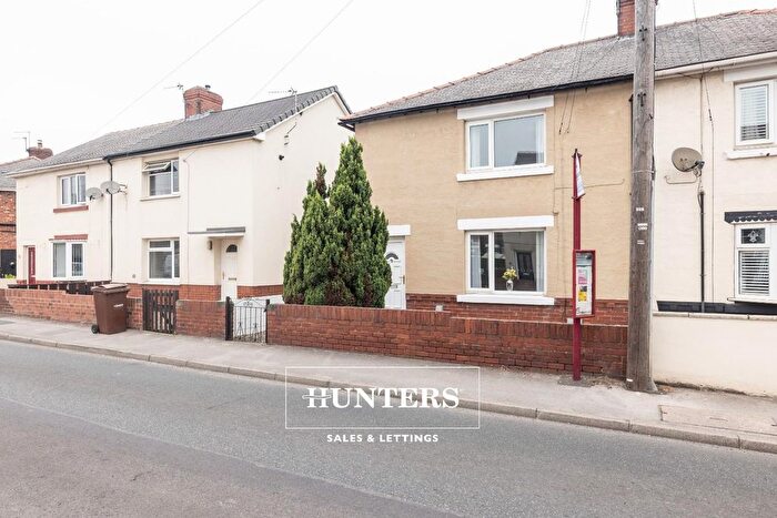 3 Bedroom Semi-Detached House For Sale In Broomhill Avenue, Knottingley, WF11