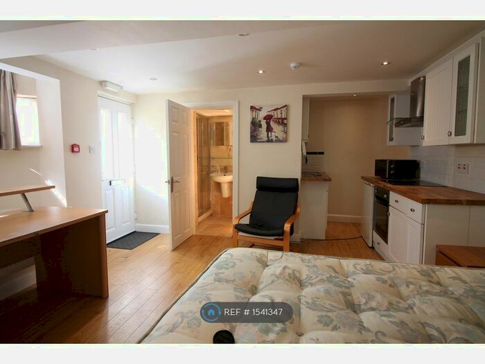 6 Bedroom Terraced House To Rent In Wilson Street (Includes All Bills), Derby, DE1