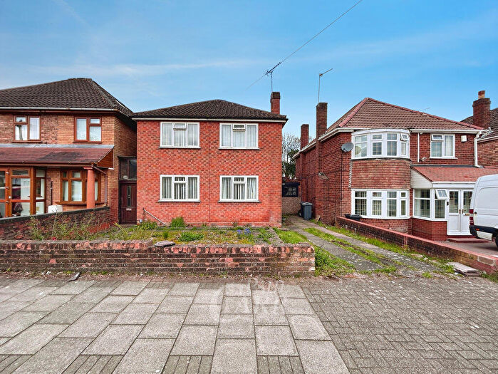 4 Bedroom Detached House For Sale In Craythorne Avenue, Handsworth Wood, Birmingham, B20