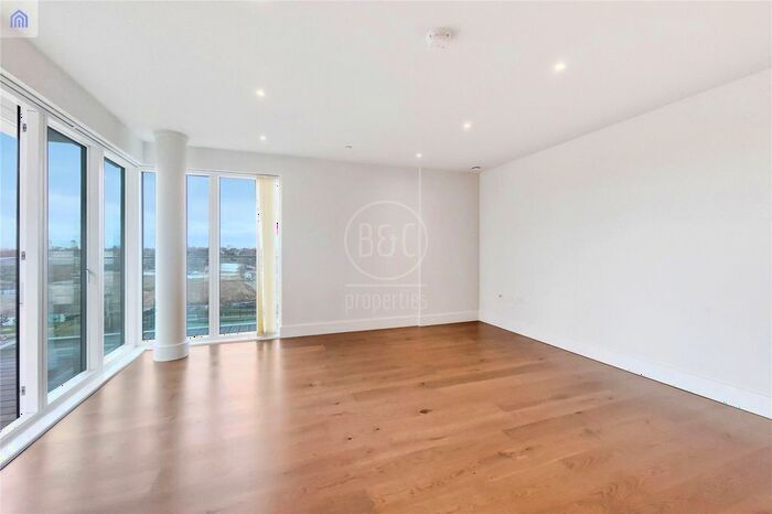 2 Bedroom Flat To Rent In Kidbrooke Park Road, Kidbrooke Village, London, SE3