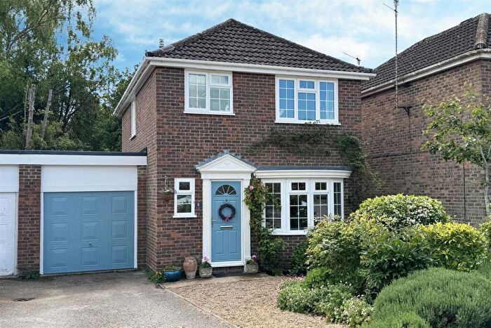 3 Bedroom Detached House For Sale In Witley, GU8