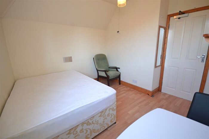 Studio To Rent In Wokingham Road, Reading, RG6