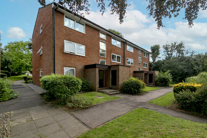 1 Bedroom Flat To Rent In Saint Arvans Close, Croydon, CR0