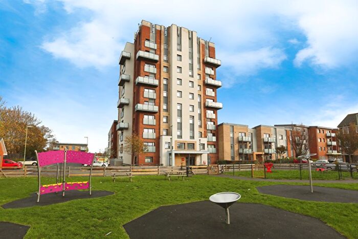 2 Bedroom Flat For Sale In Blanchard Avenue, Gosport, PO13