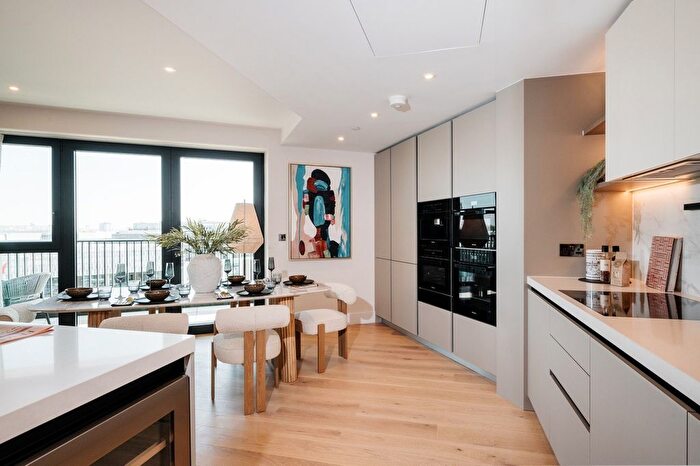 1 Bedroom Flat For Sale In White City Living, Wood Lane, W12