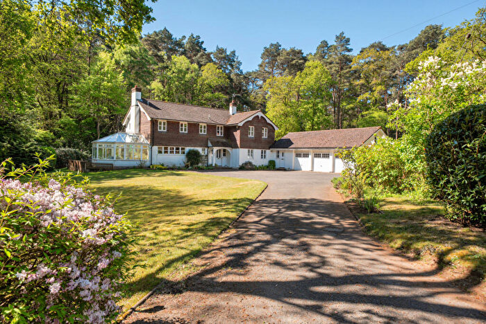 6 Bedroom Detached House For Sale In Botany Hill, The Sands, Farnham, GU10