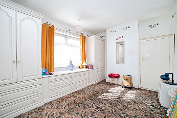 2 Bedroom Terraced House For Sale In Main Road, Pye Bridge, Alfreton, DE55